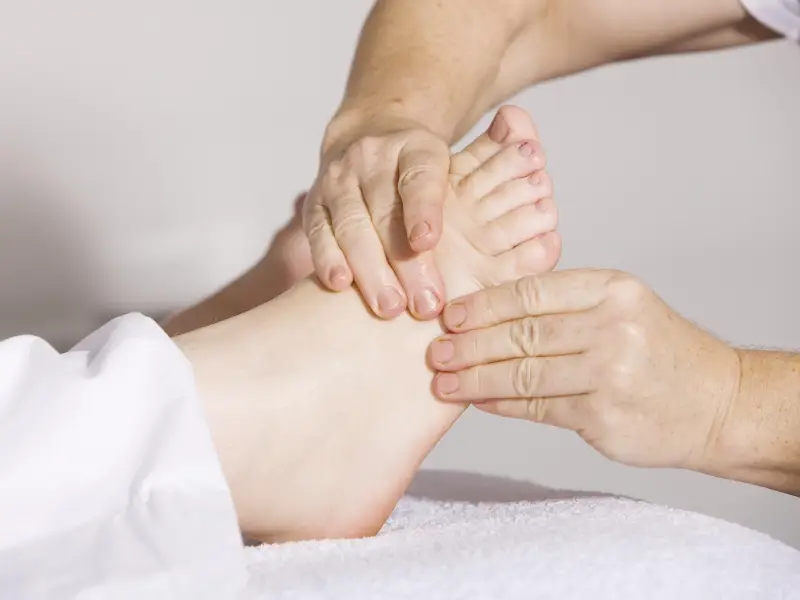 physical-therapy-2133286_1920